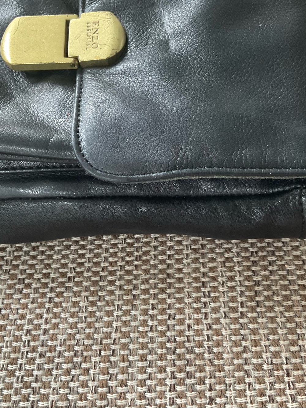 Black leather Enzo Angiolini crossbody - Picture 6 of 11